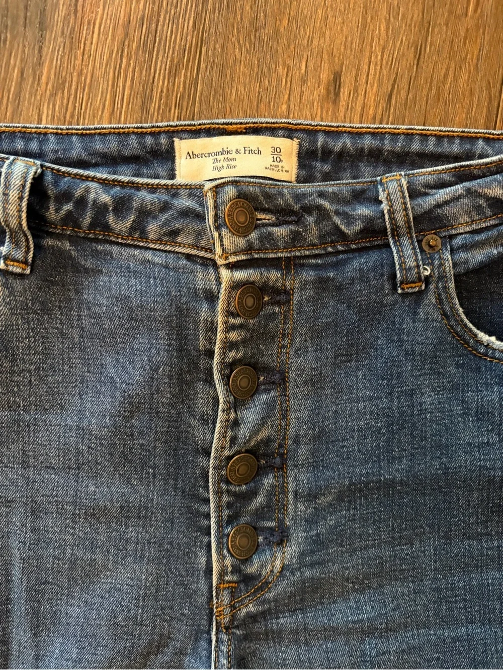 Abercrombie & Fitch Women's The Mom High Rise Curve Love Blue Jeans Size 10R